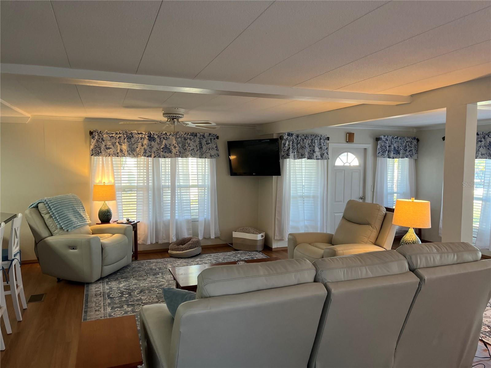 Image 9 of 40 For 641 Cervina Drive