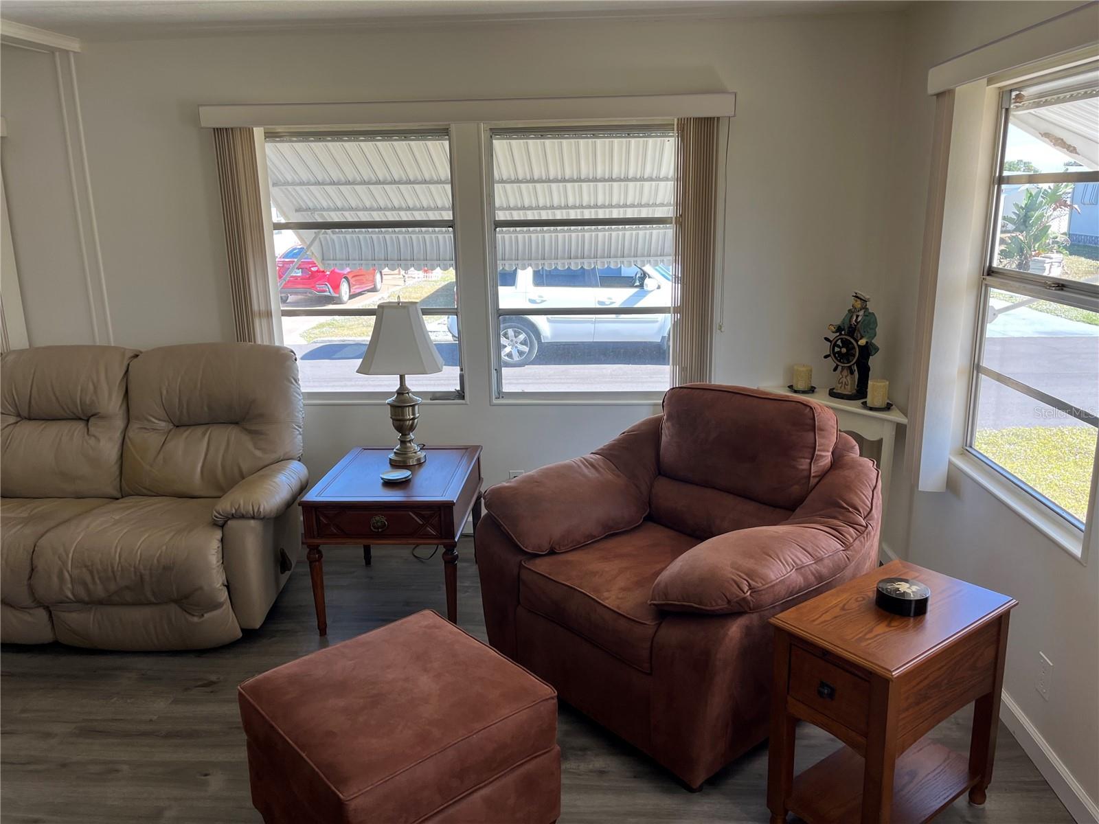 Image 14 of 43 For 824 Cervina Drive