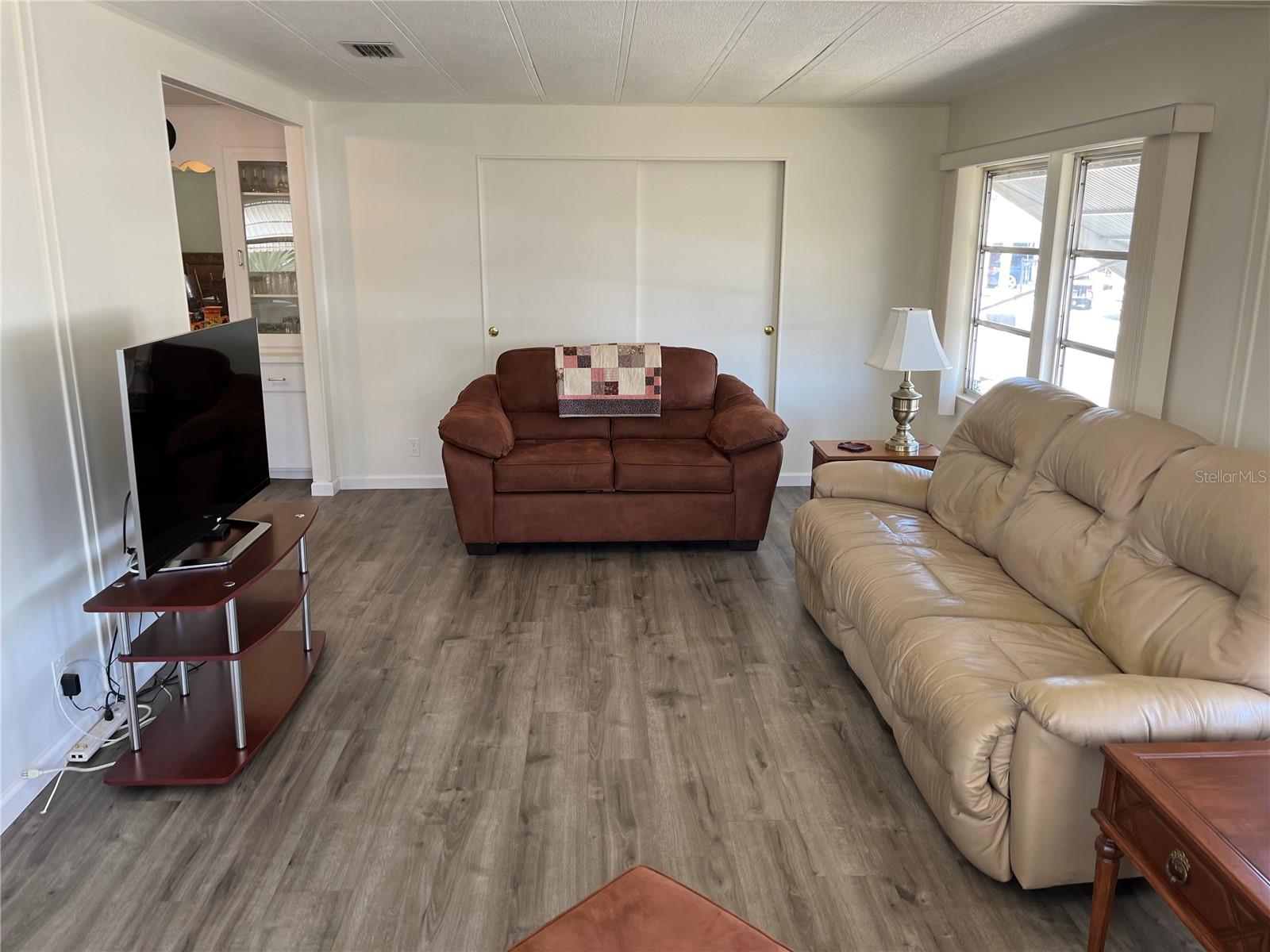 Image 15 of 43 For 824 Cervina Drive