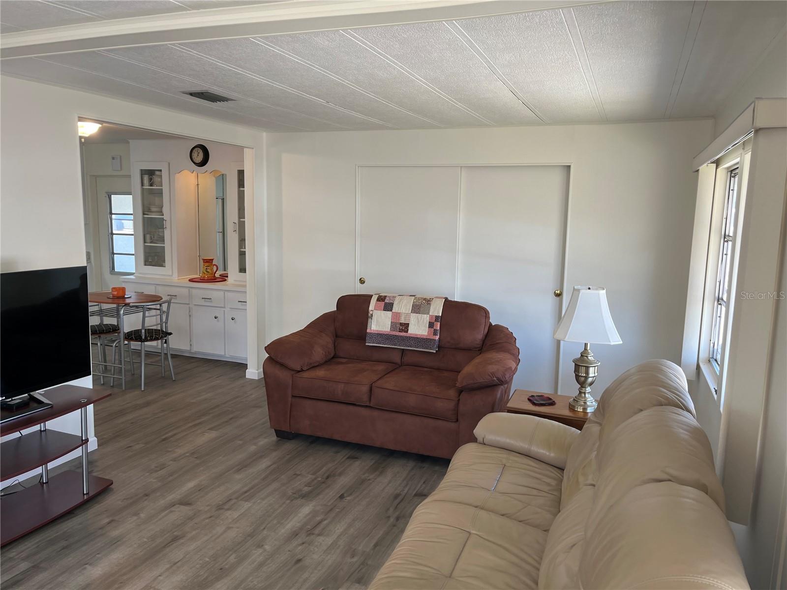 Image 17 of 43 For 824 Cervina Drive