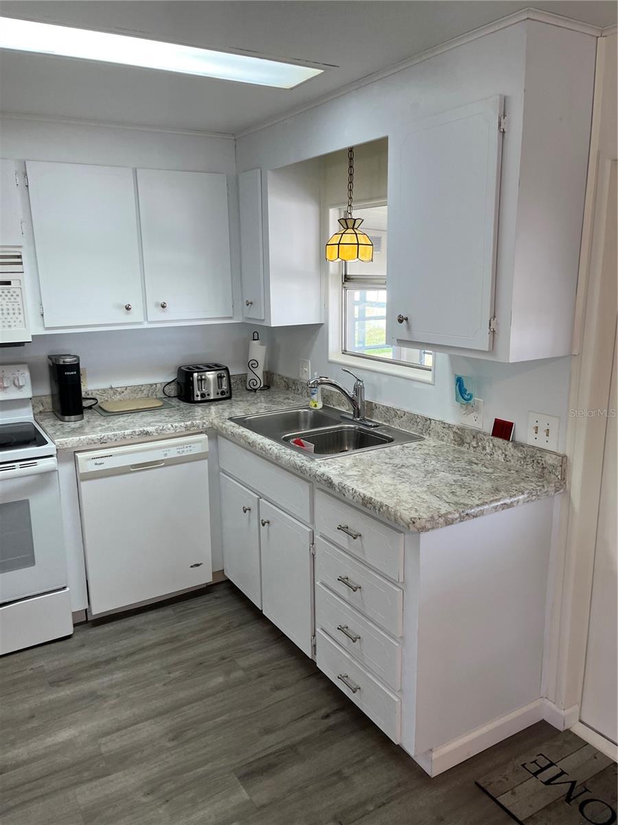 Image 23 of 43 For 824 Cervina Drive