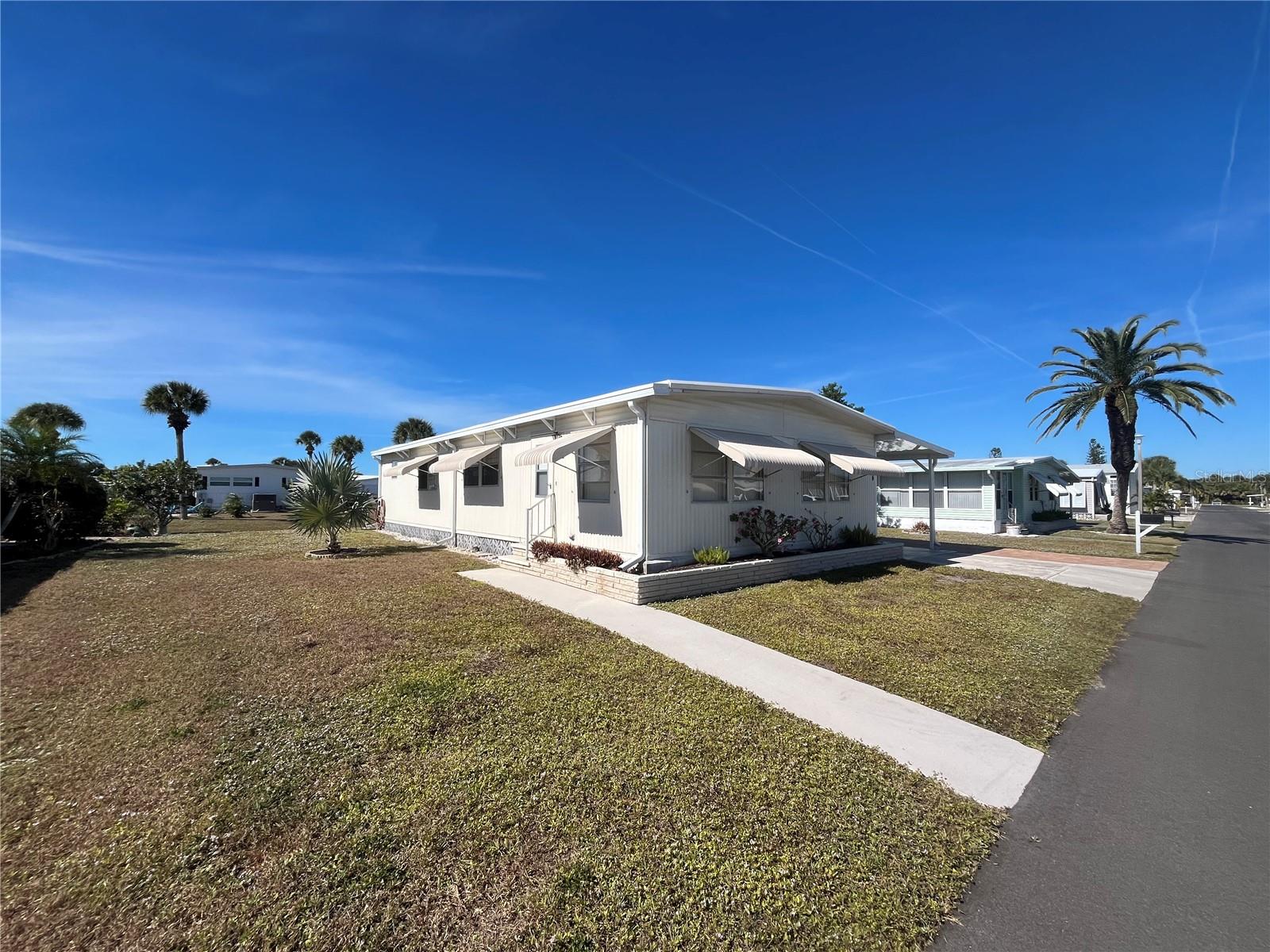 Image 5 of 43 For 824 Cervina Drive