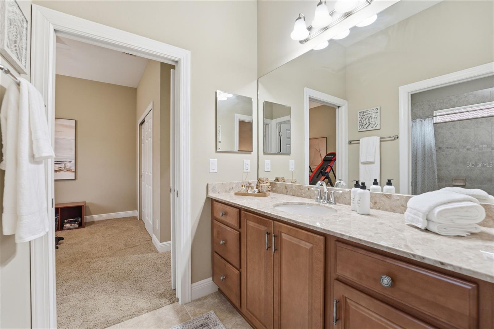 Image 24 of 47 For 115 Avalini Way