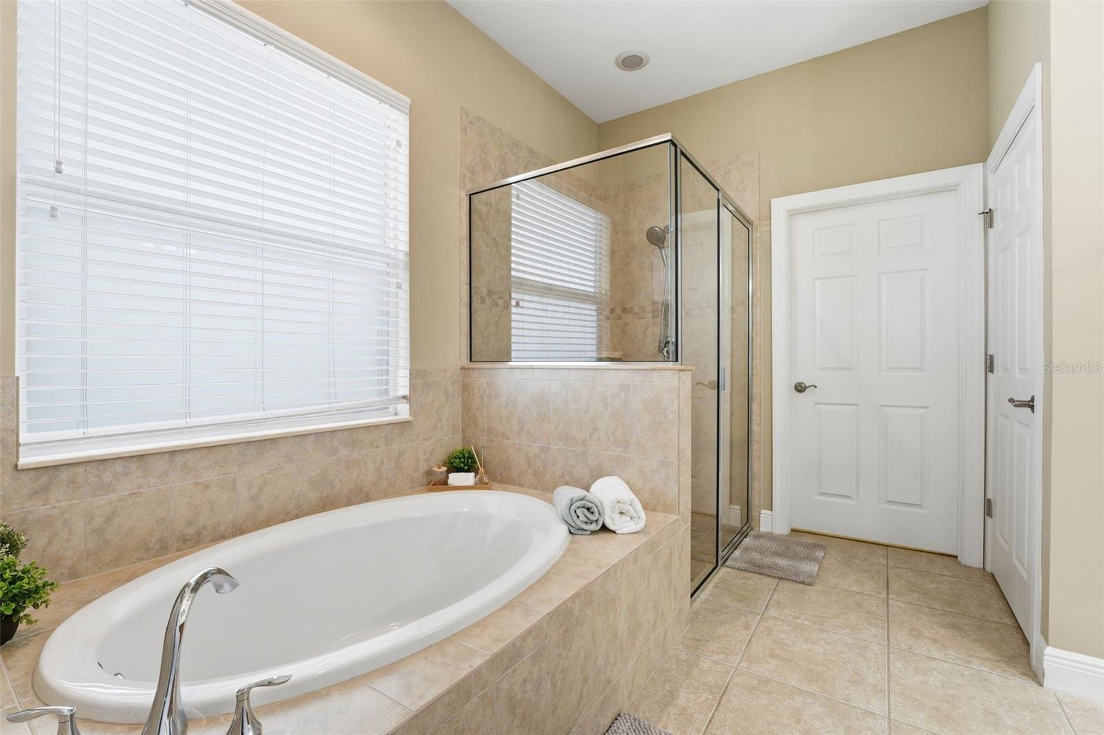 Image 31 of 47 For 115 Avalini Way