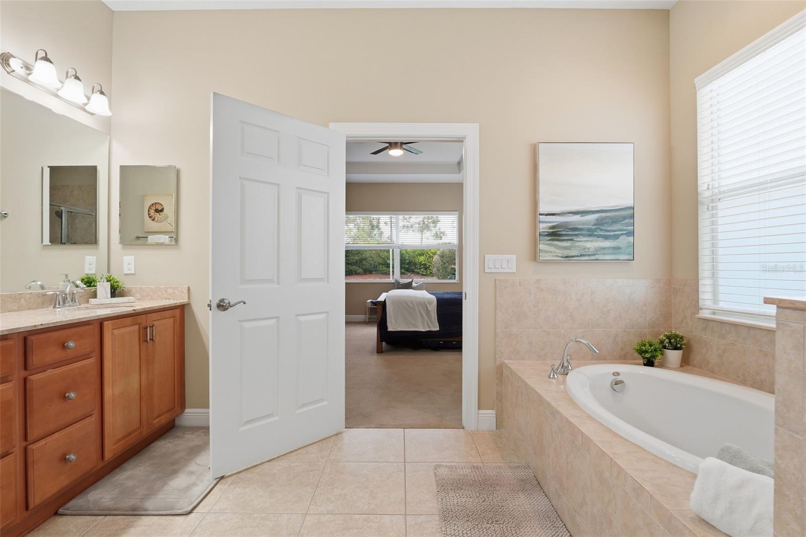 Image 33 of 47 For 115 Avalini Way