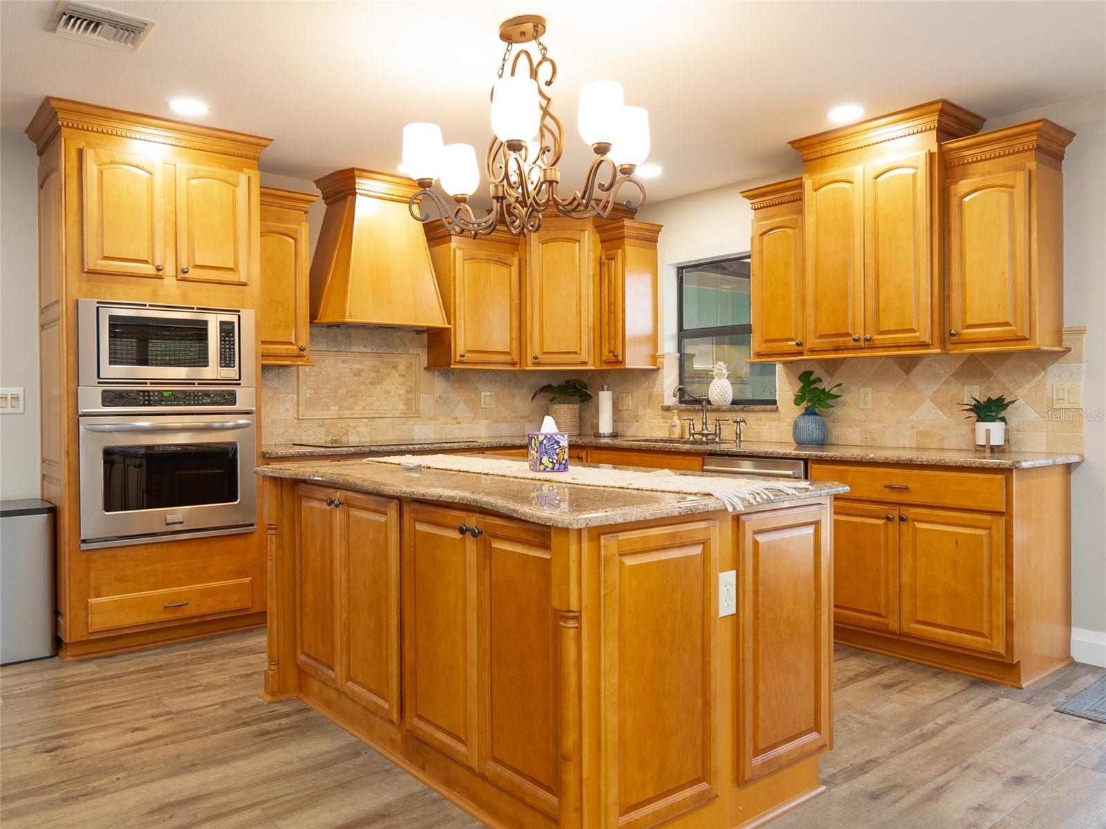 Image 21 of 62 For 1324 De Prie Road