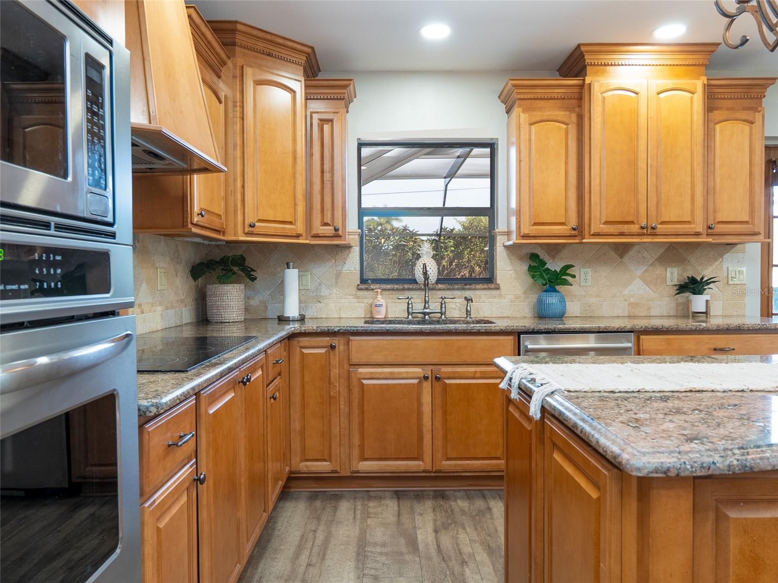 Image 22 of 62 For 1324 De Prie Road