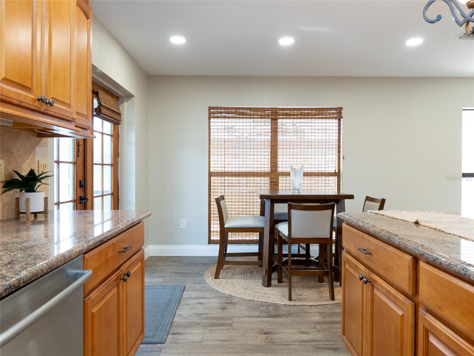 Image 28 of 62 For 1324 De Prie Road