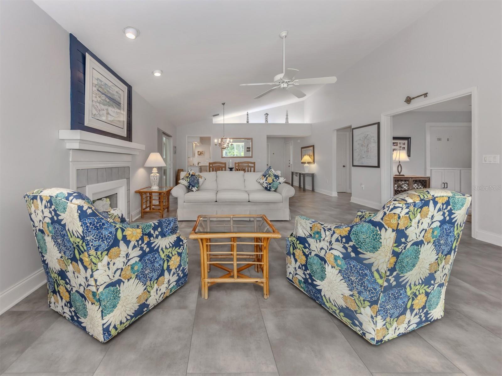 Image 10 of 77 For 761 Harrington Lake Drive N 61