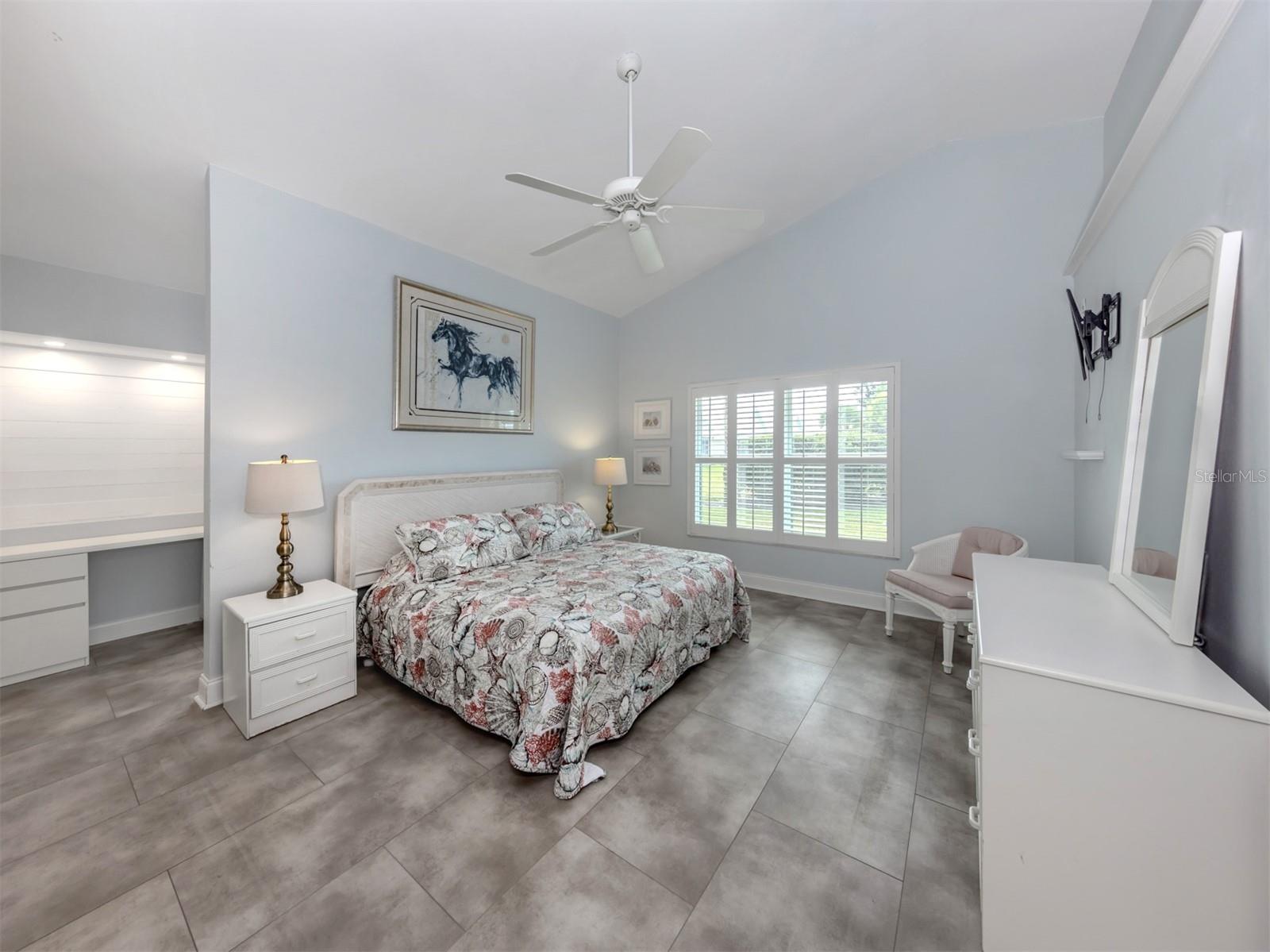 Image 19 of 77 For 761 Harrington Lake Drive N 61