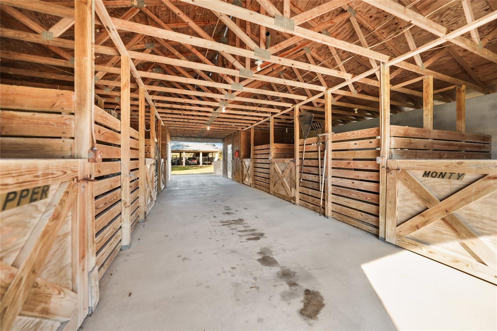 Image 36 of 55 For 3740 Hidden Valley Circle