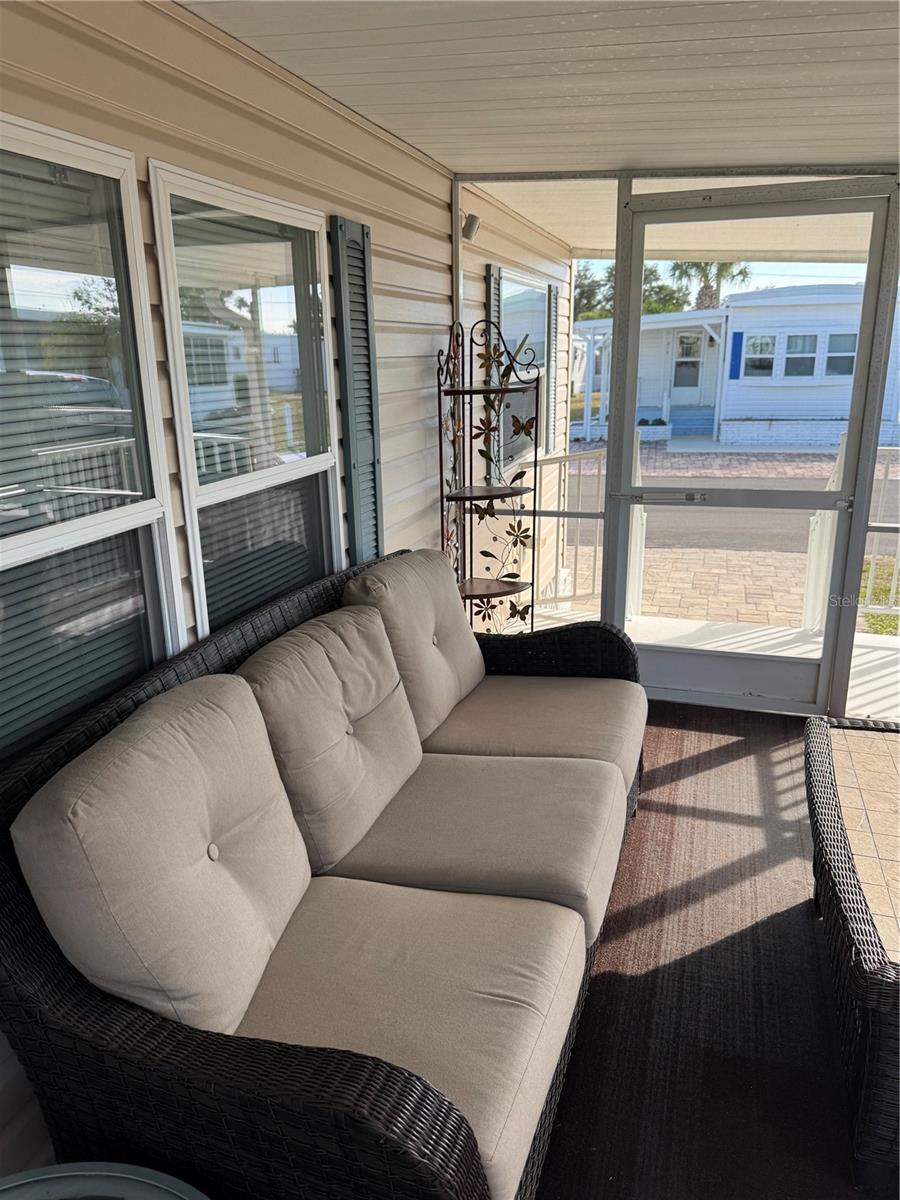 Image 12 of 14 For 714 Locarno Drive