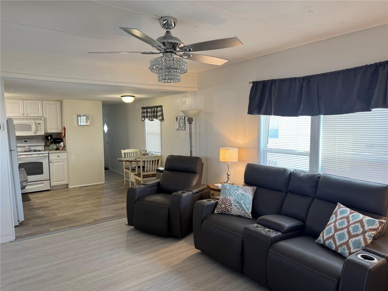 Image 7 of 14 For 714 Locarno Drive