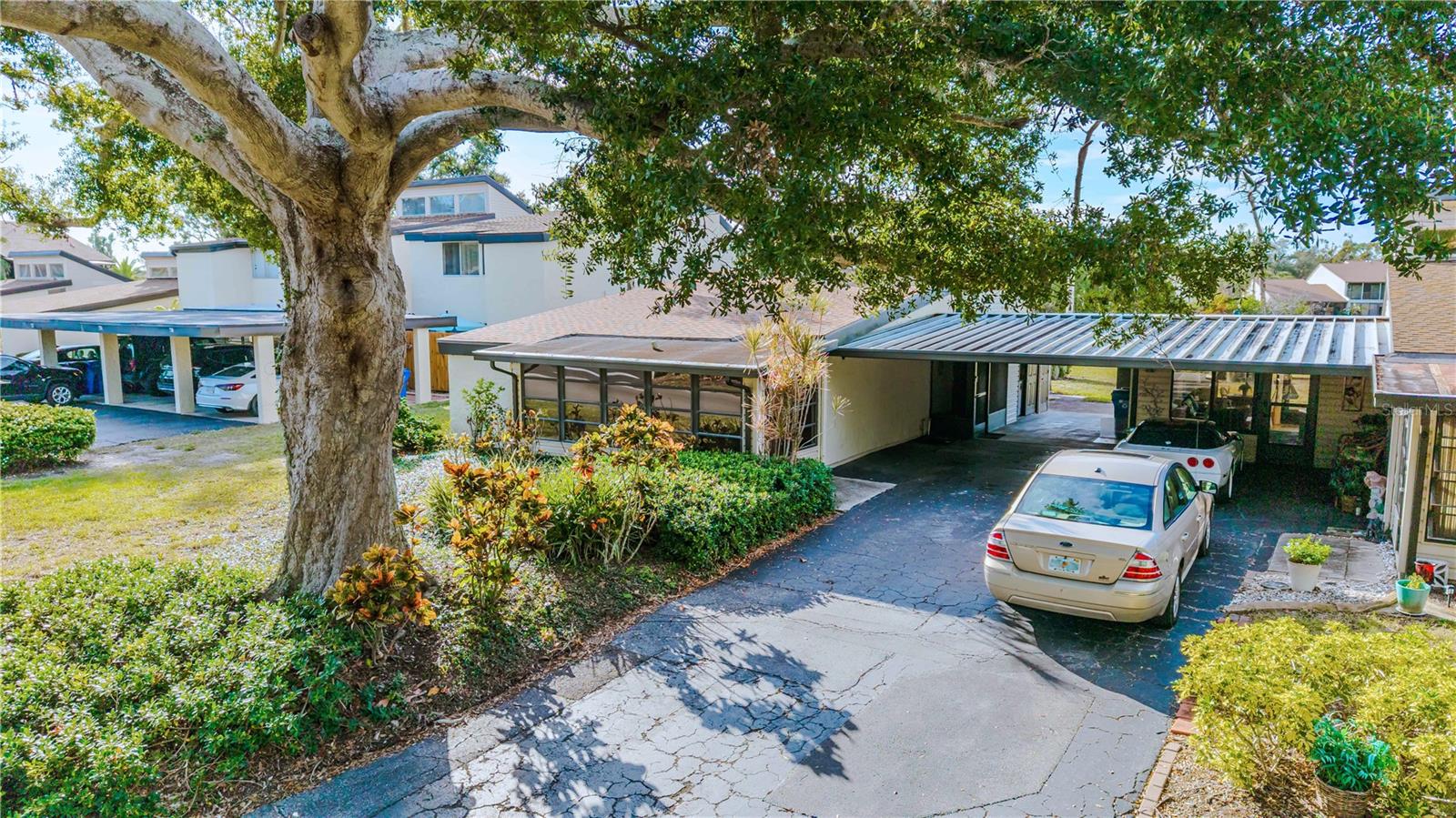 Details for 728 White Pine Tree Road 85, VENICE, FL 34285