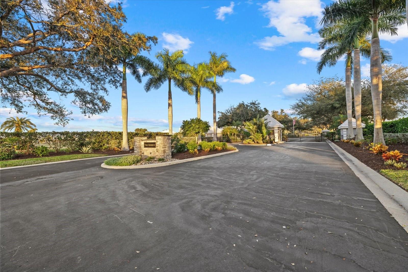 Image 55 of 65 For 457 Sherbrooke Court