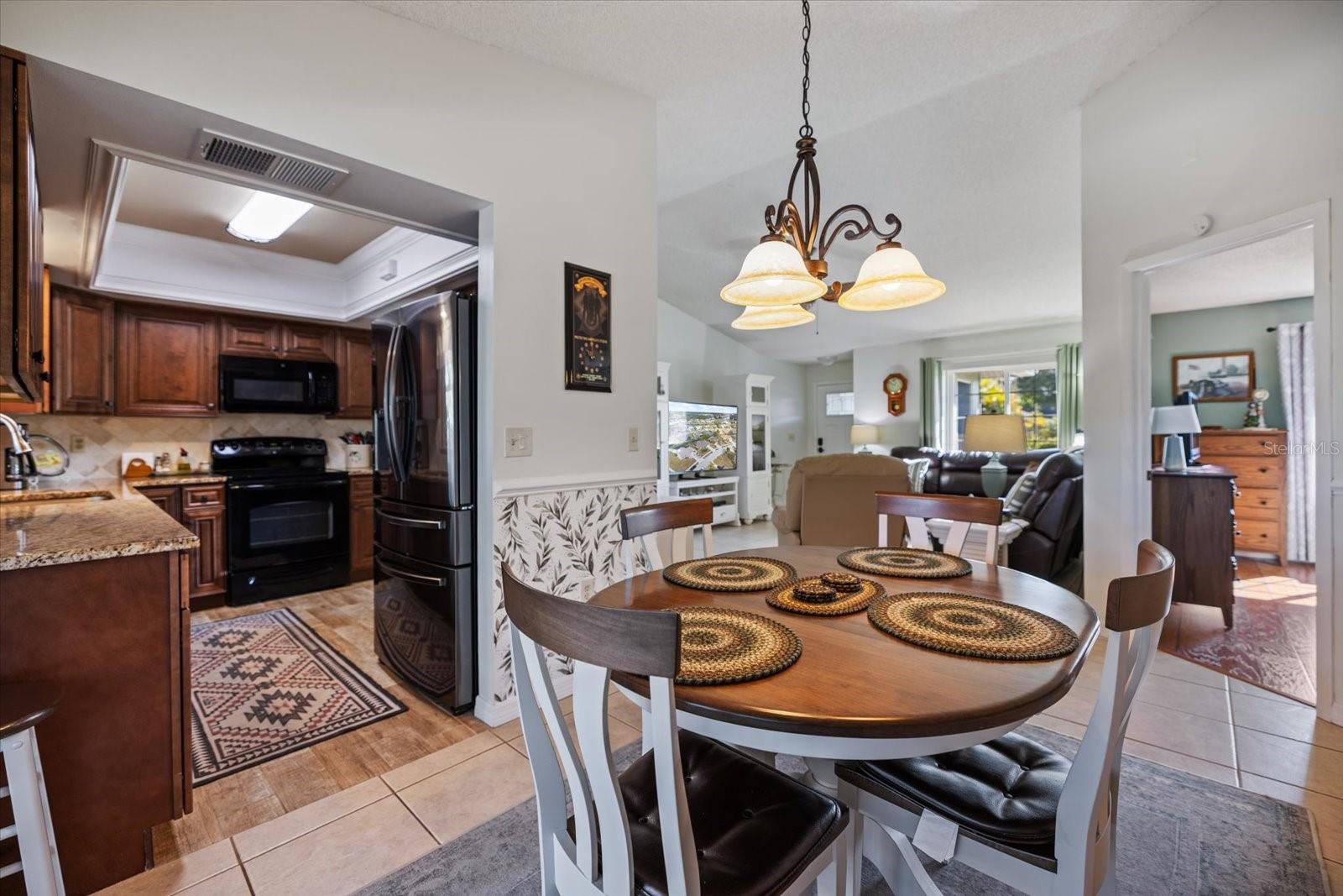 Image 11 of 50 For 615 Sugarwood Drive