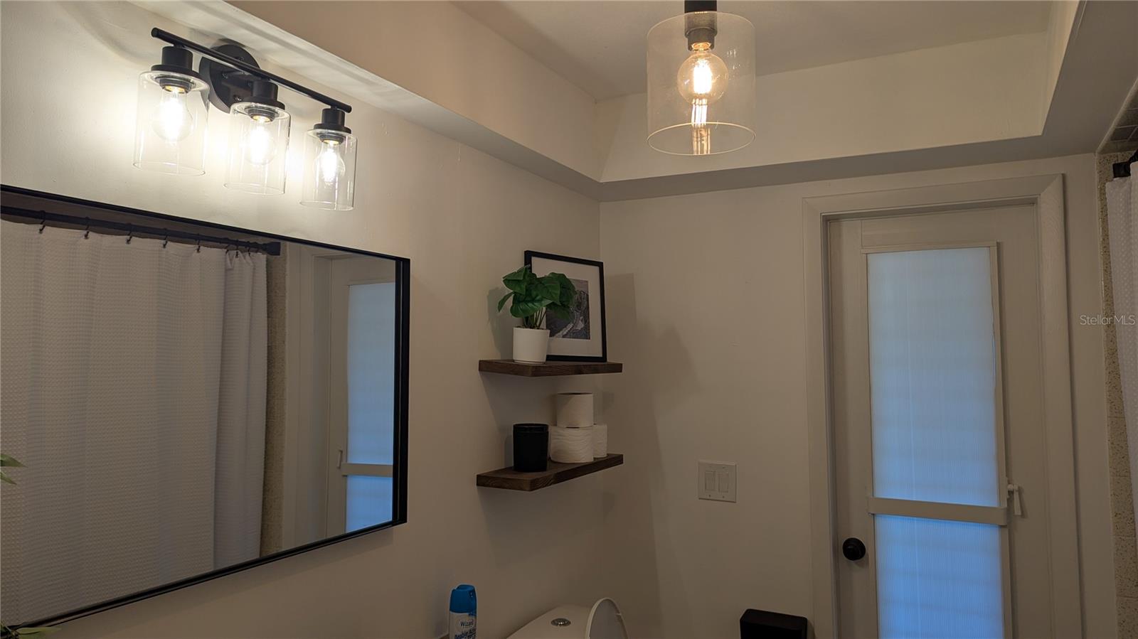 Image 8 of 13 For 173 Rotonda Circle