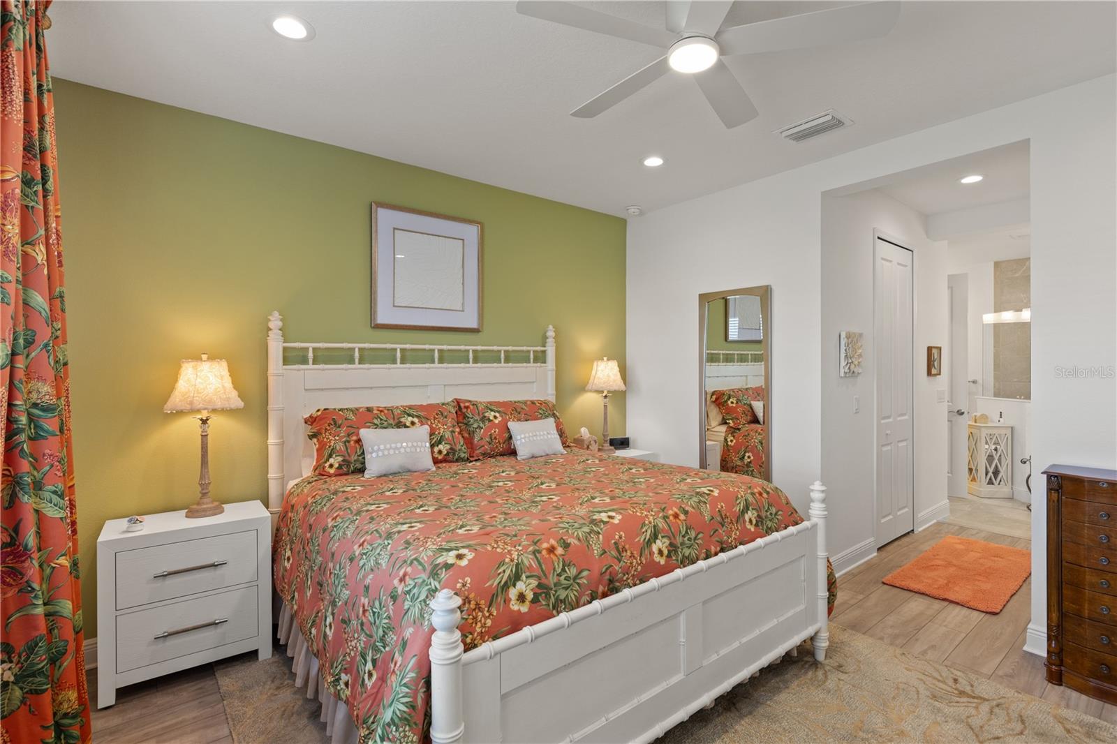 Image 19 of 59 For 205 Tracino Terrace