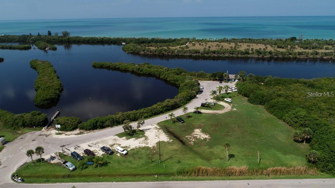 Image 23 of 42 For 830 Poinciana Road