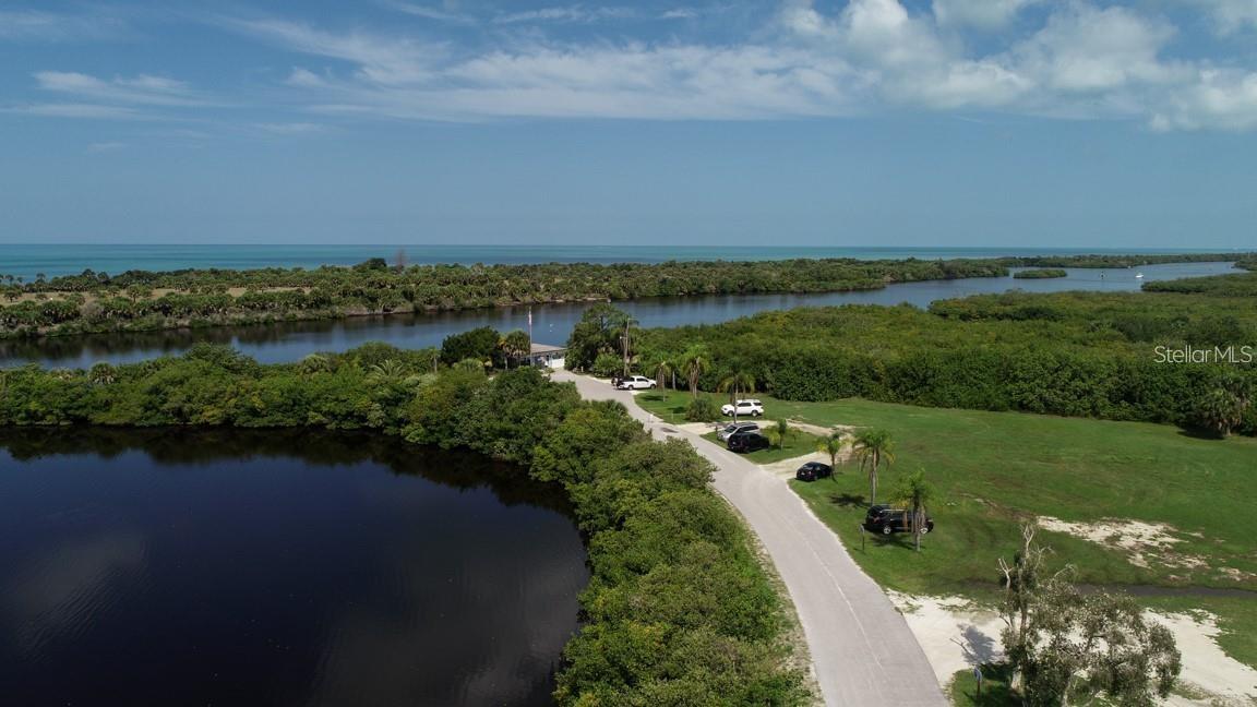 Image 24 of 42 For 830 Poinciana Road