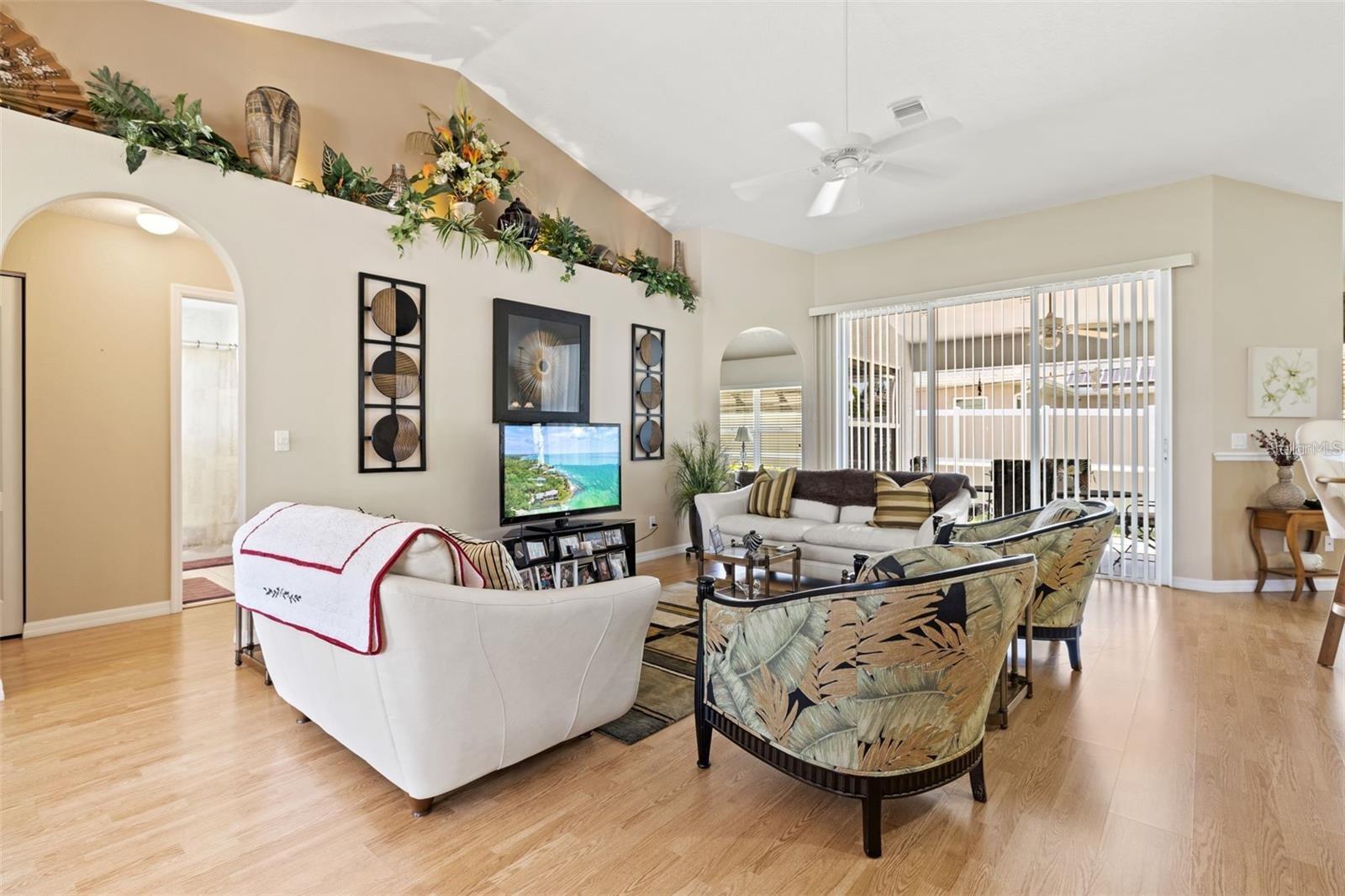 Image 6 of 42 For 830 Poinciana Road