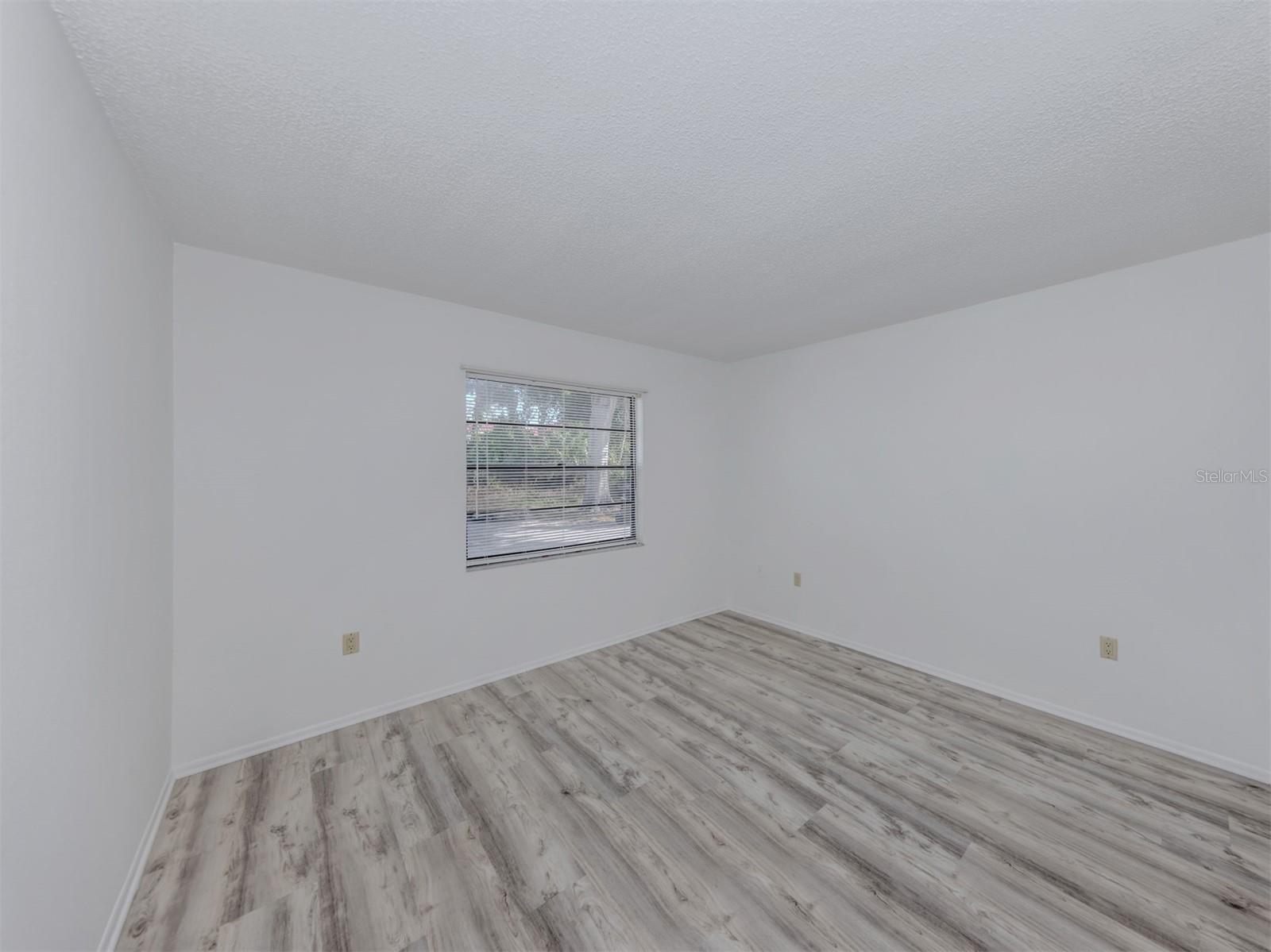 Image 17 of 25 For 662 Substation Road