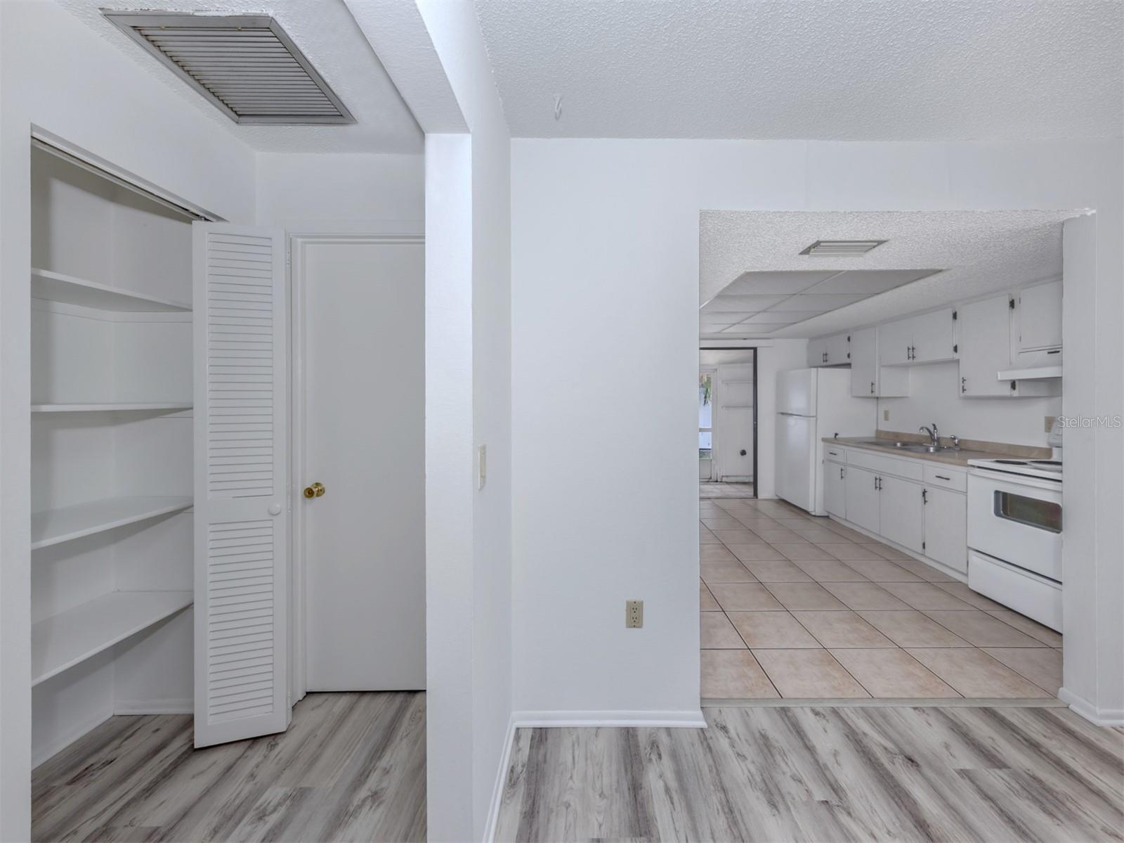 Image 21 of 25 For 662 Substation Road