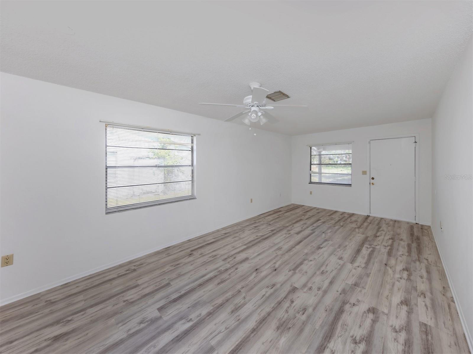 Image 4 of 25 For 662 Substation Road