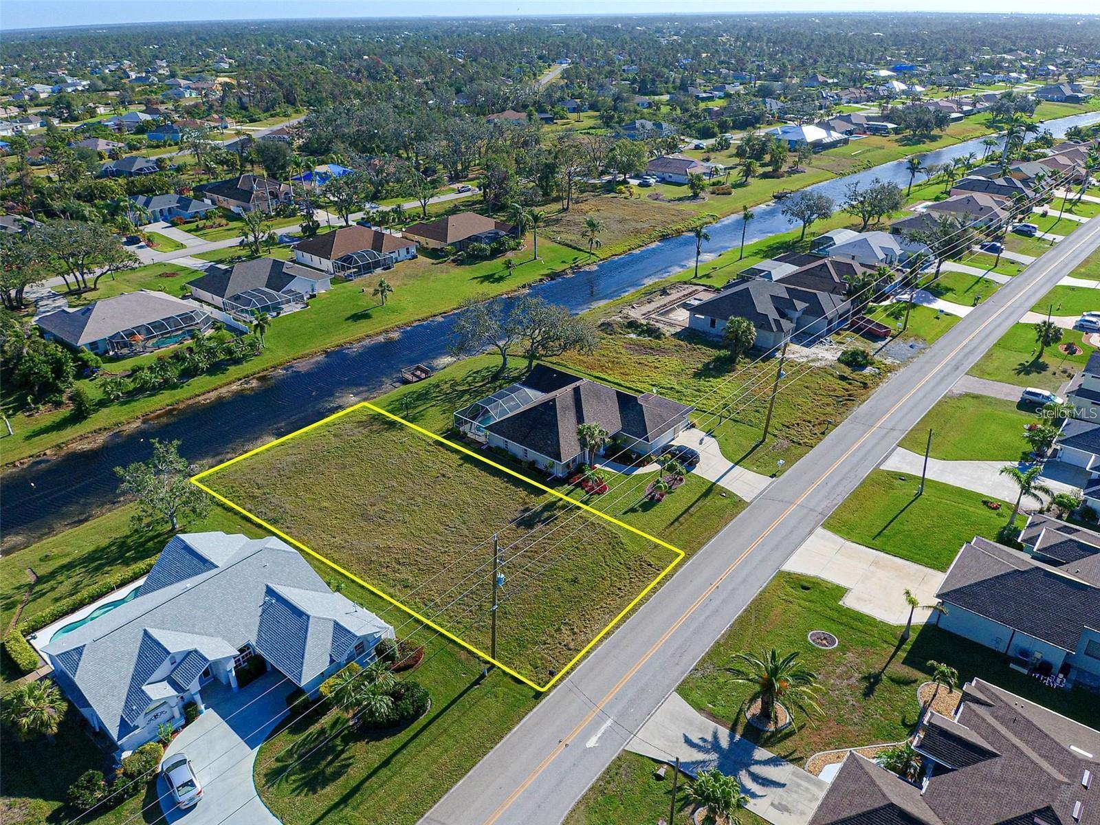 Image 5 of 7 For 687 Rotonda Circle