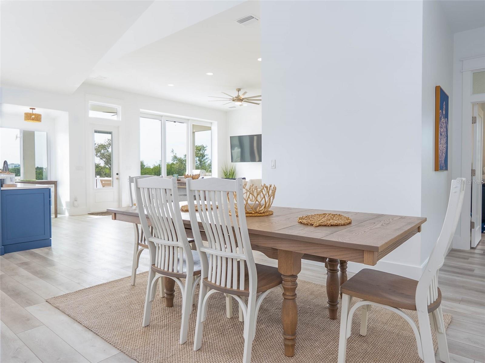 Image 29 of 89 For 1850 Keyway Road