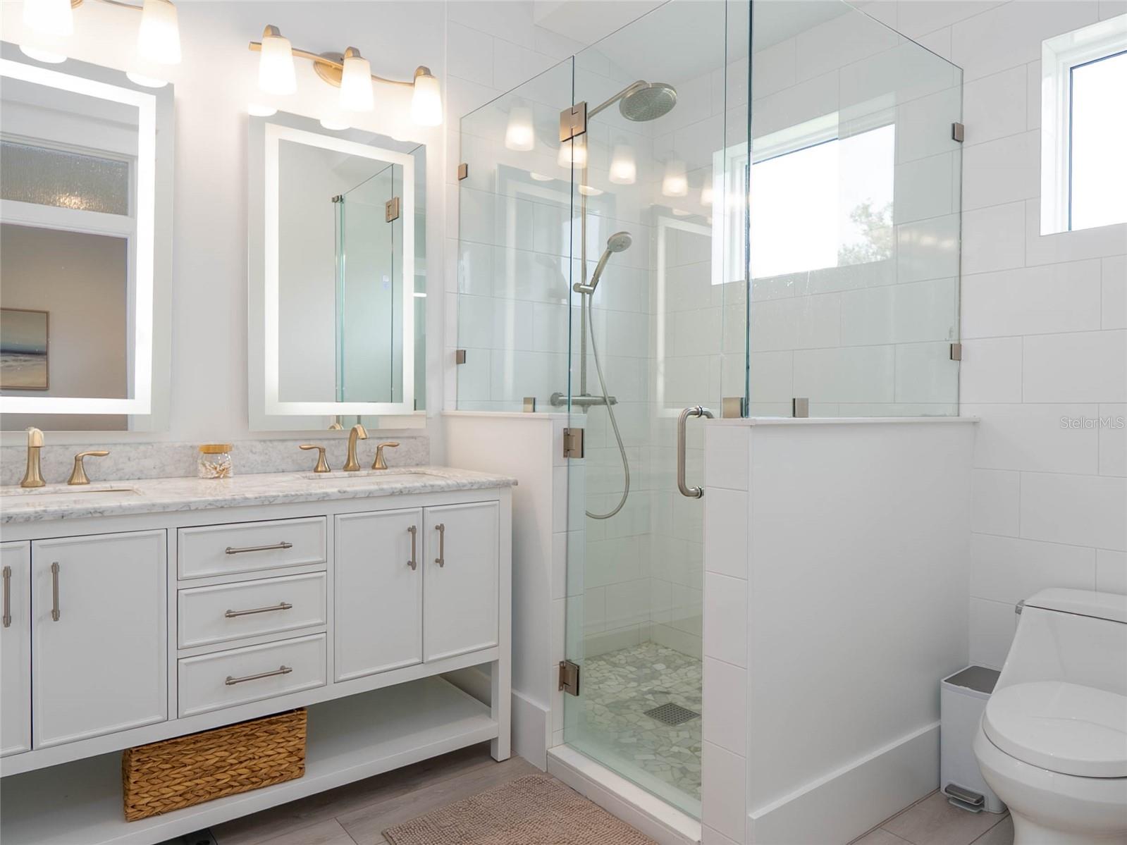 Image 37 of 89 For 1850 Keyway Road