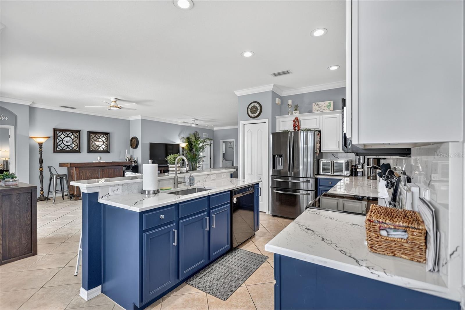 Image 22 of 36 For 5012 Lakehurst Court