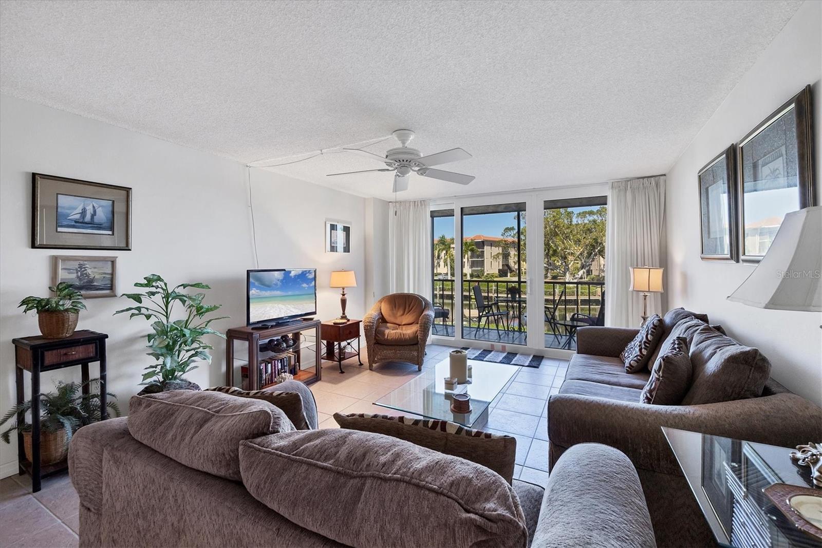 Image 5 of 63 For 25188 Marion Avenue C104