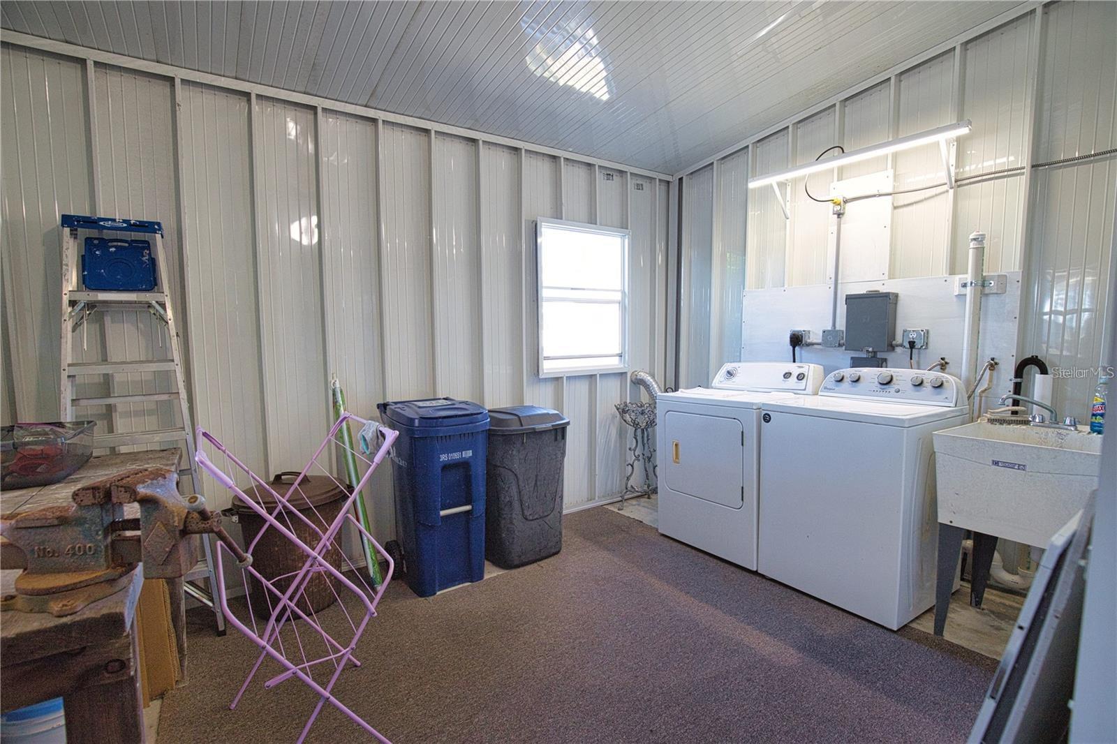 Image 11 of 13 For 402 Chiquita