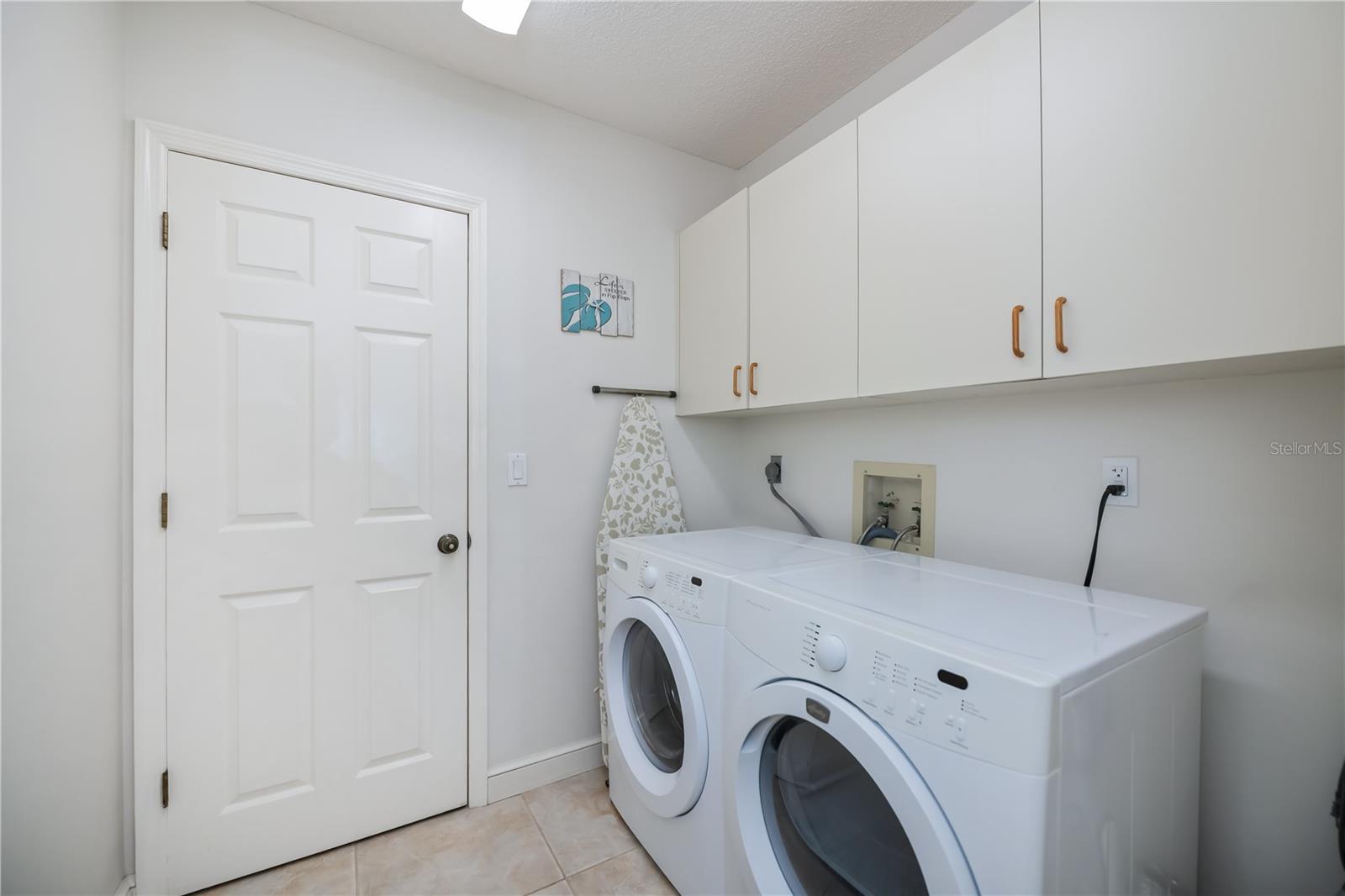 Image 22 of 44 For 1149 Harbor Town Way