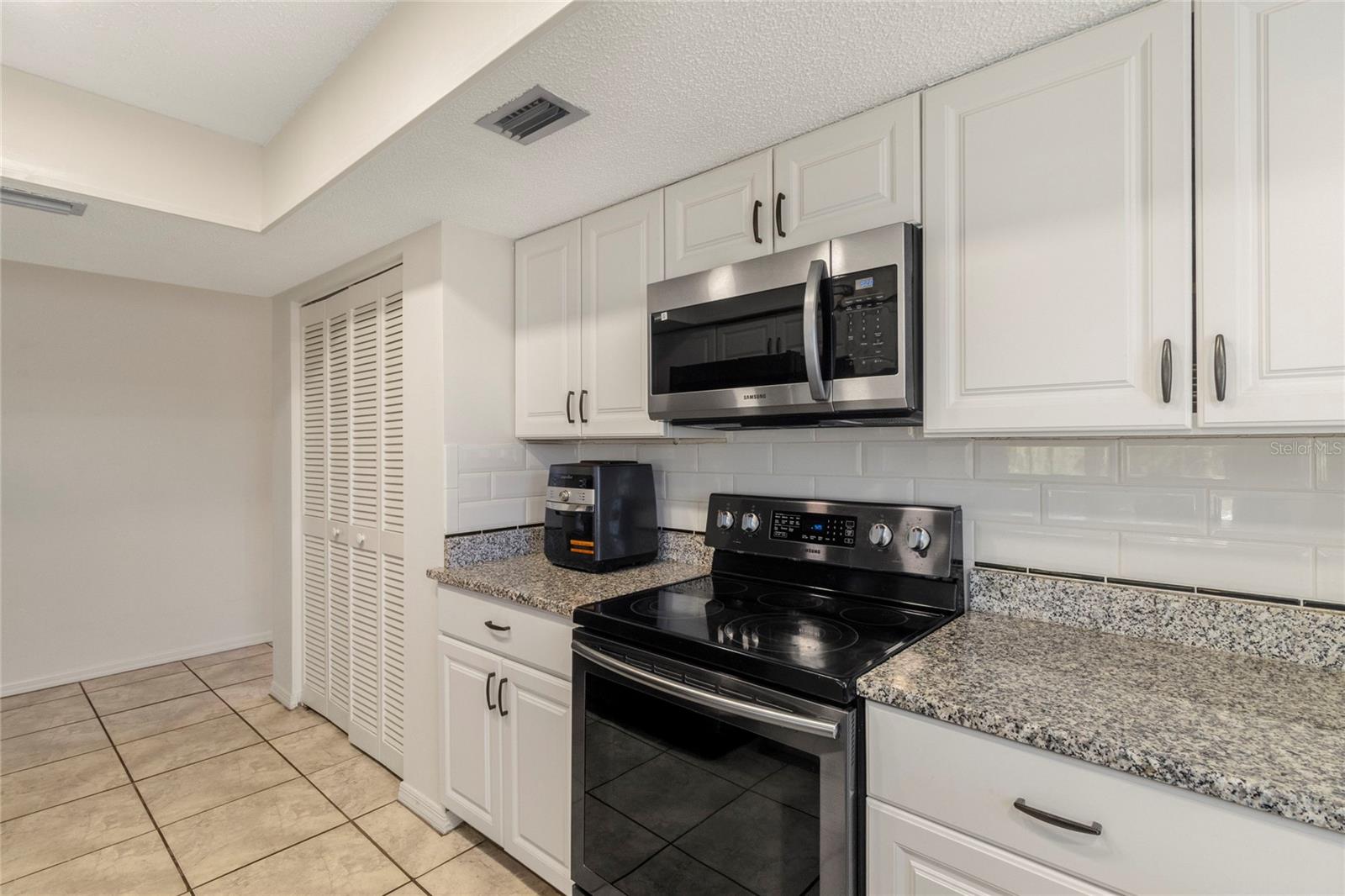 Image 6 of 51 For 22278 Vick Street A100