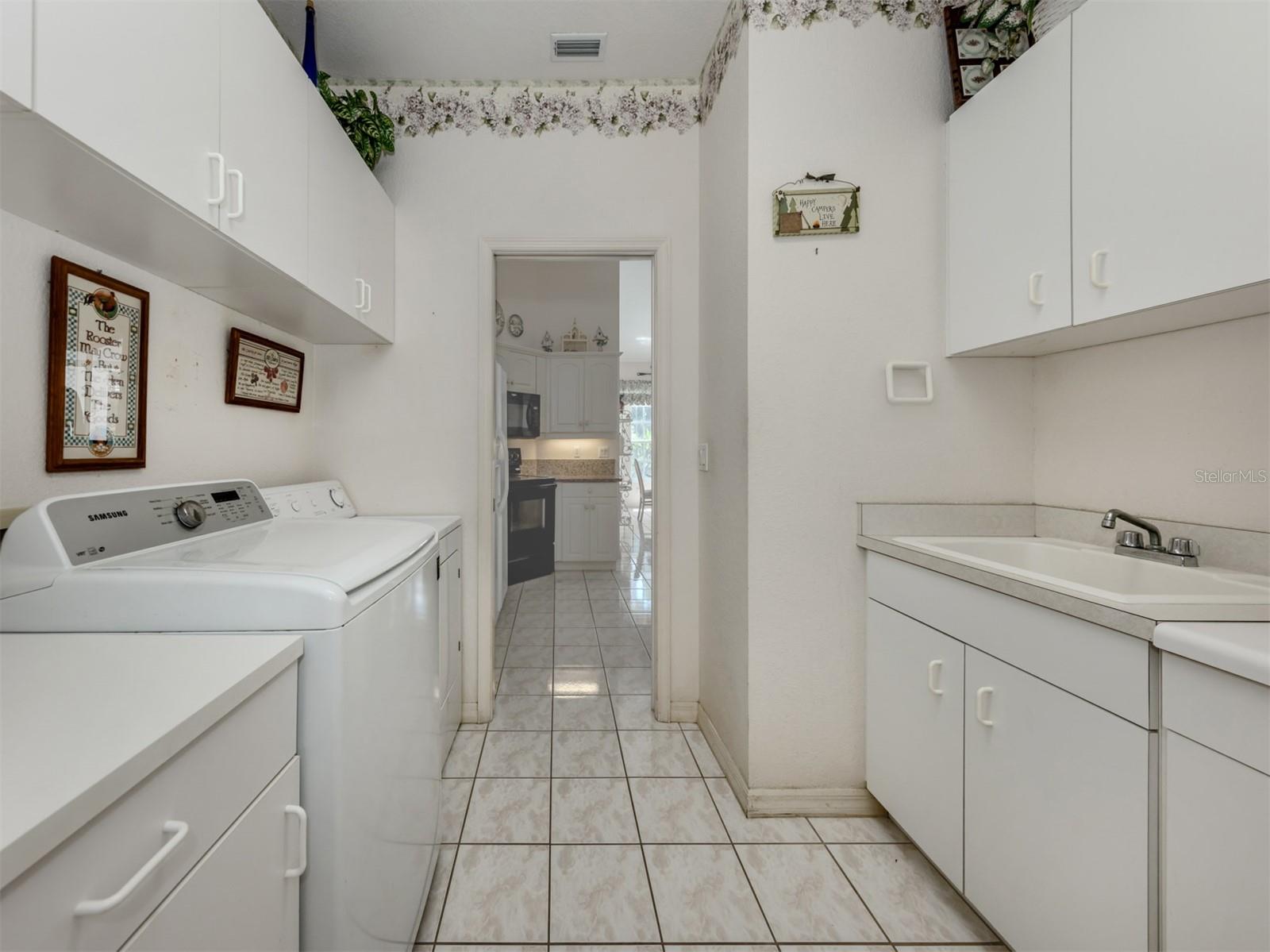 Image 17 of 55 For 1402 Brenner Park Drive