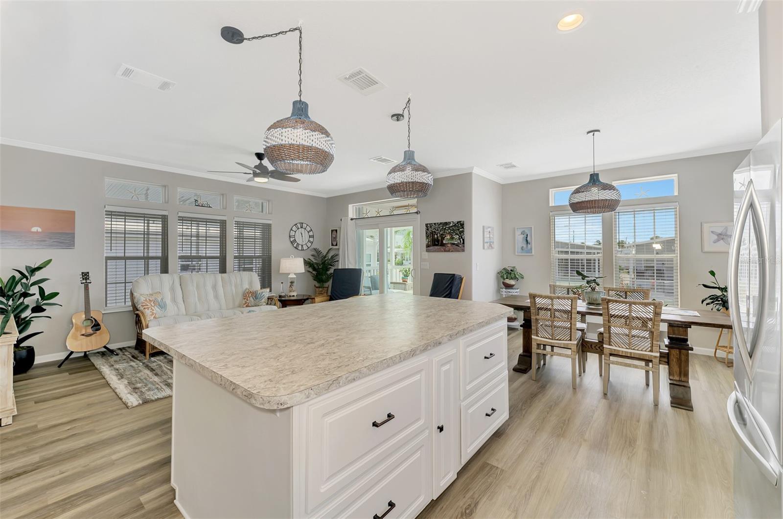 Image 15 of 94 For 804 Turf  