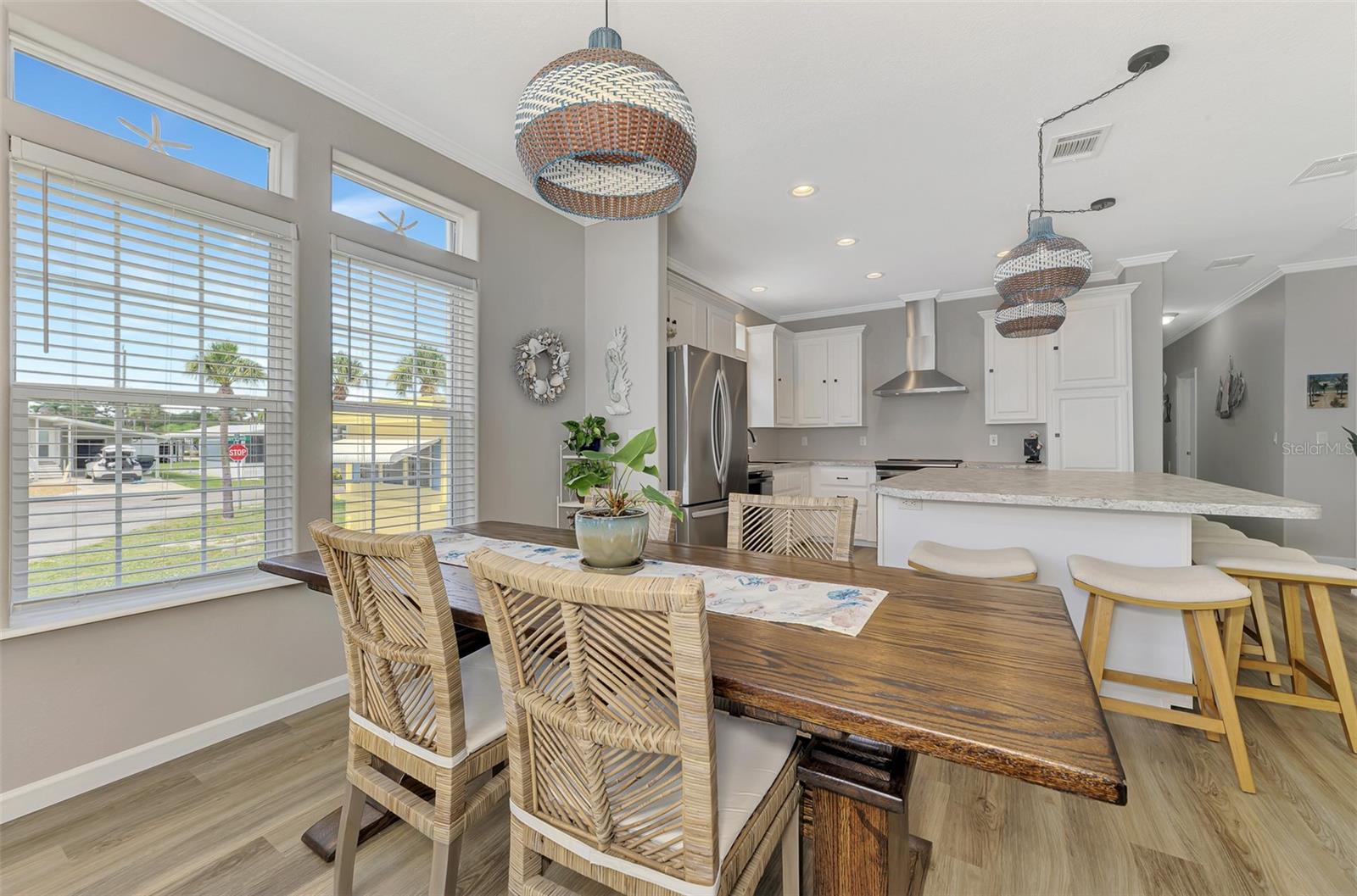 Image 18 of 94 For 804 Turf  