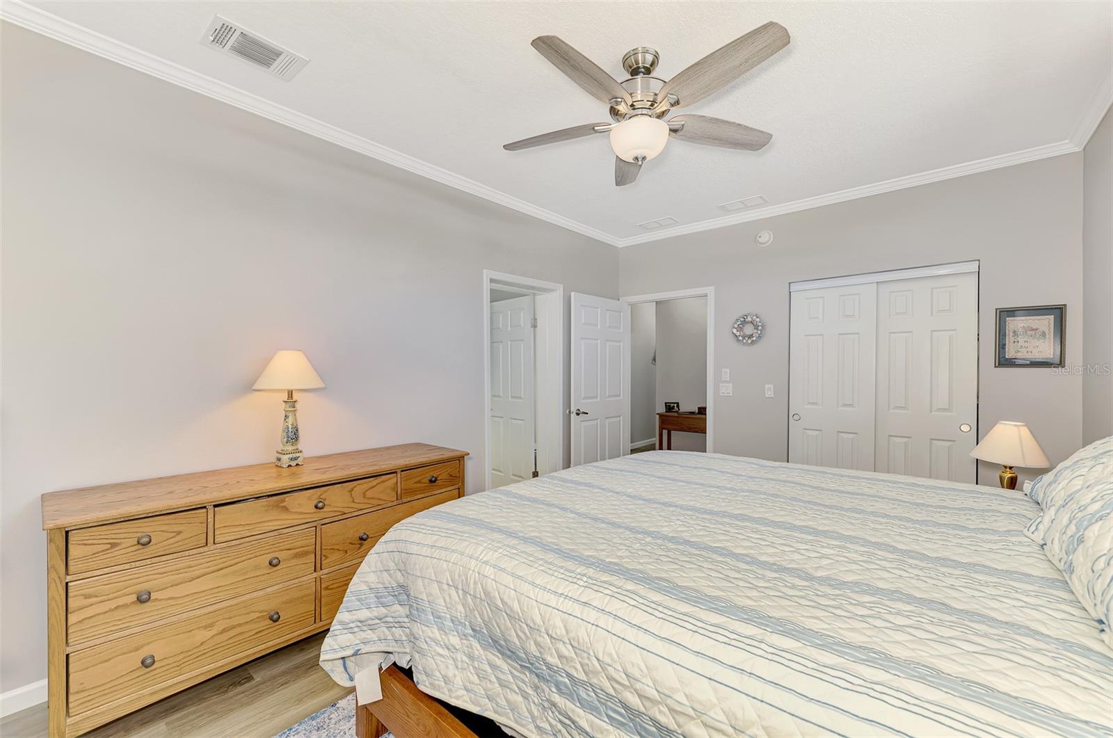 Image 24 of 94 For 804 Turf  