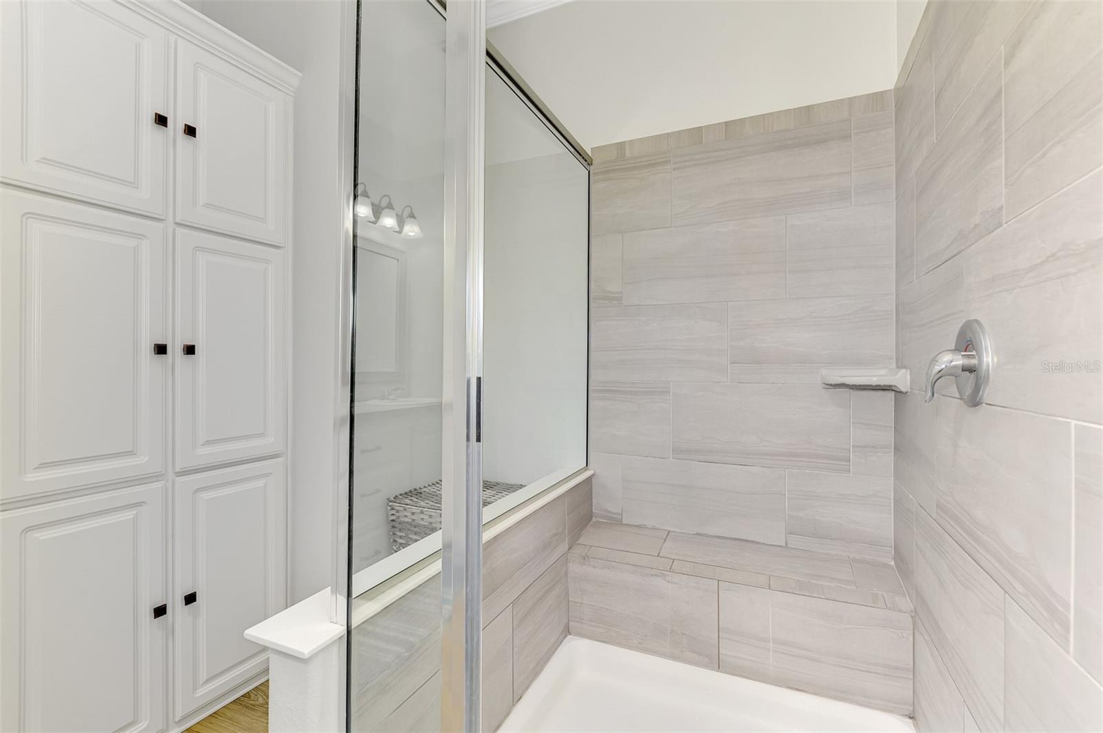 Image 26 of 94 For 804 Turf  