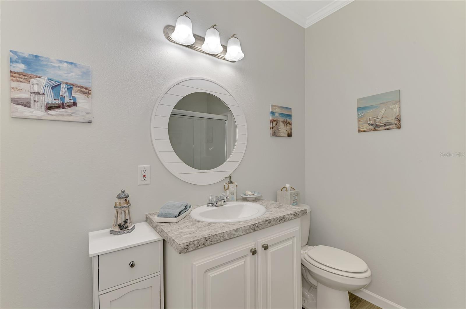 Image 32 of 94 For 804 Turf  