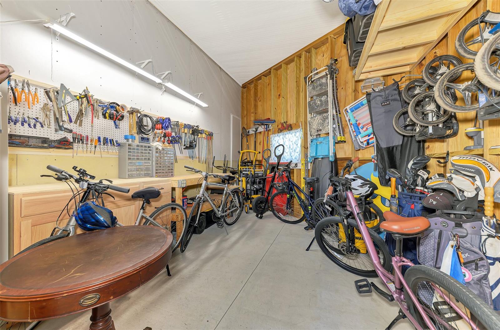 Image 37 of 94 For 804 Turf  