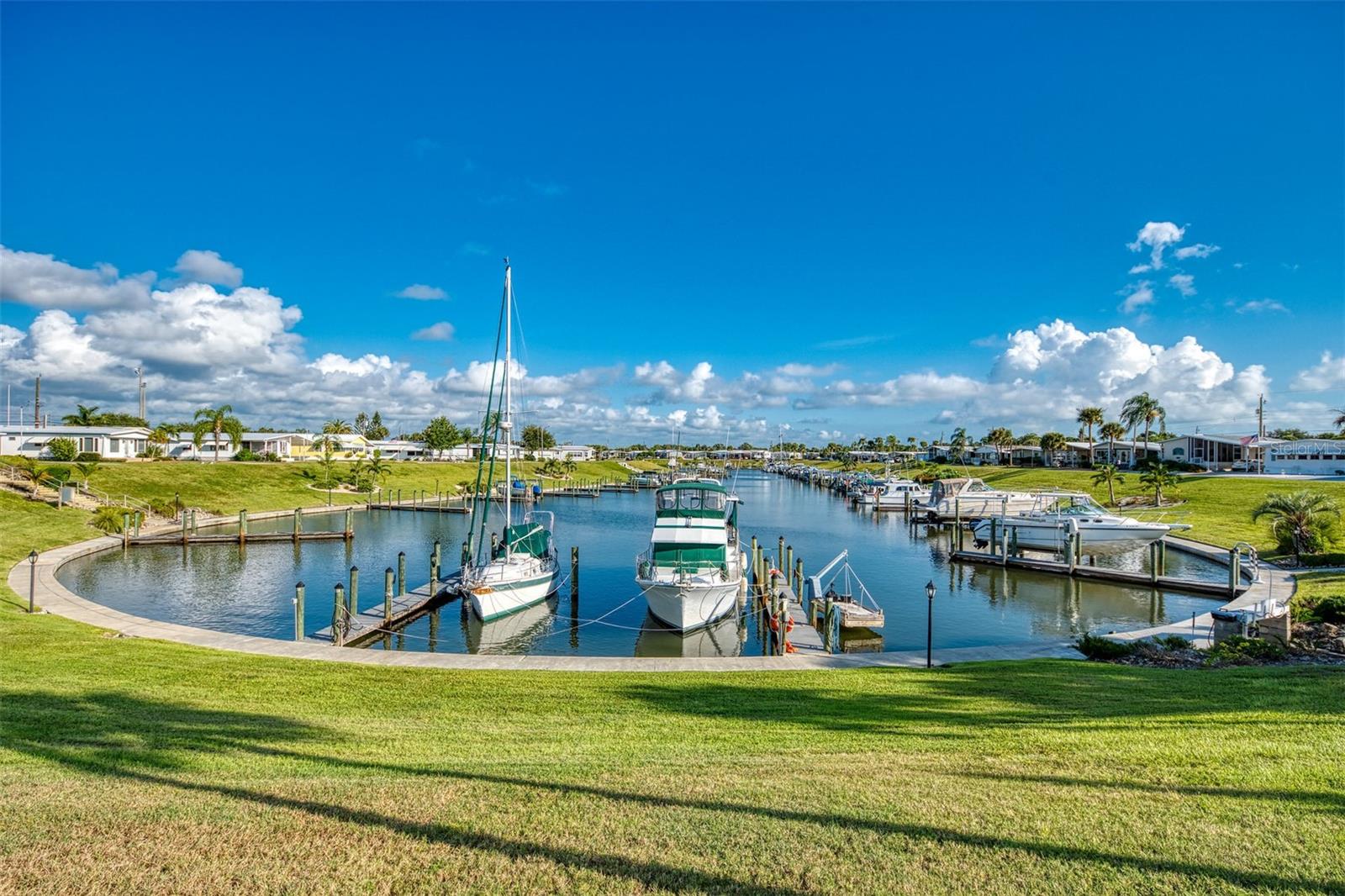 Image 41 of 94 For 804 Turf  