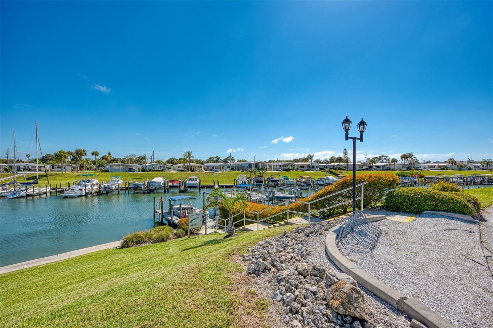 Image 49 of 94 For 804 Turf  