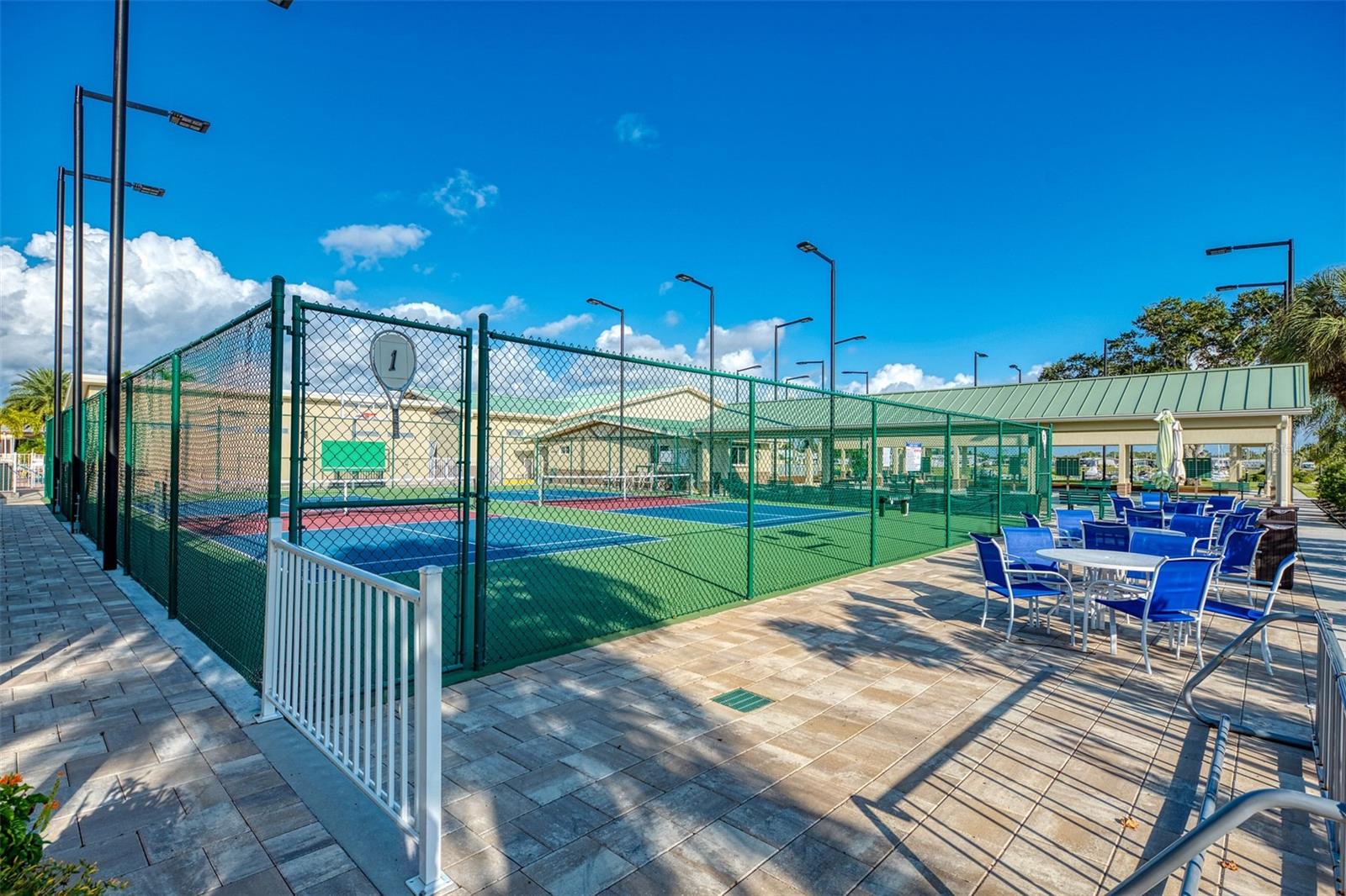 Image 52 of 94 For 804 Turf  