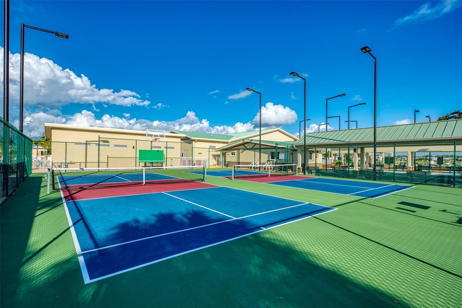 Image 53 of 94 For 804 Turf  