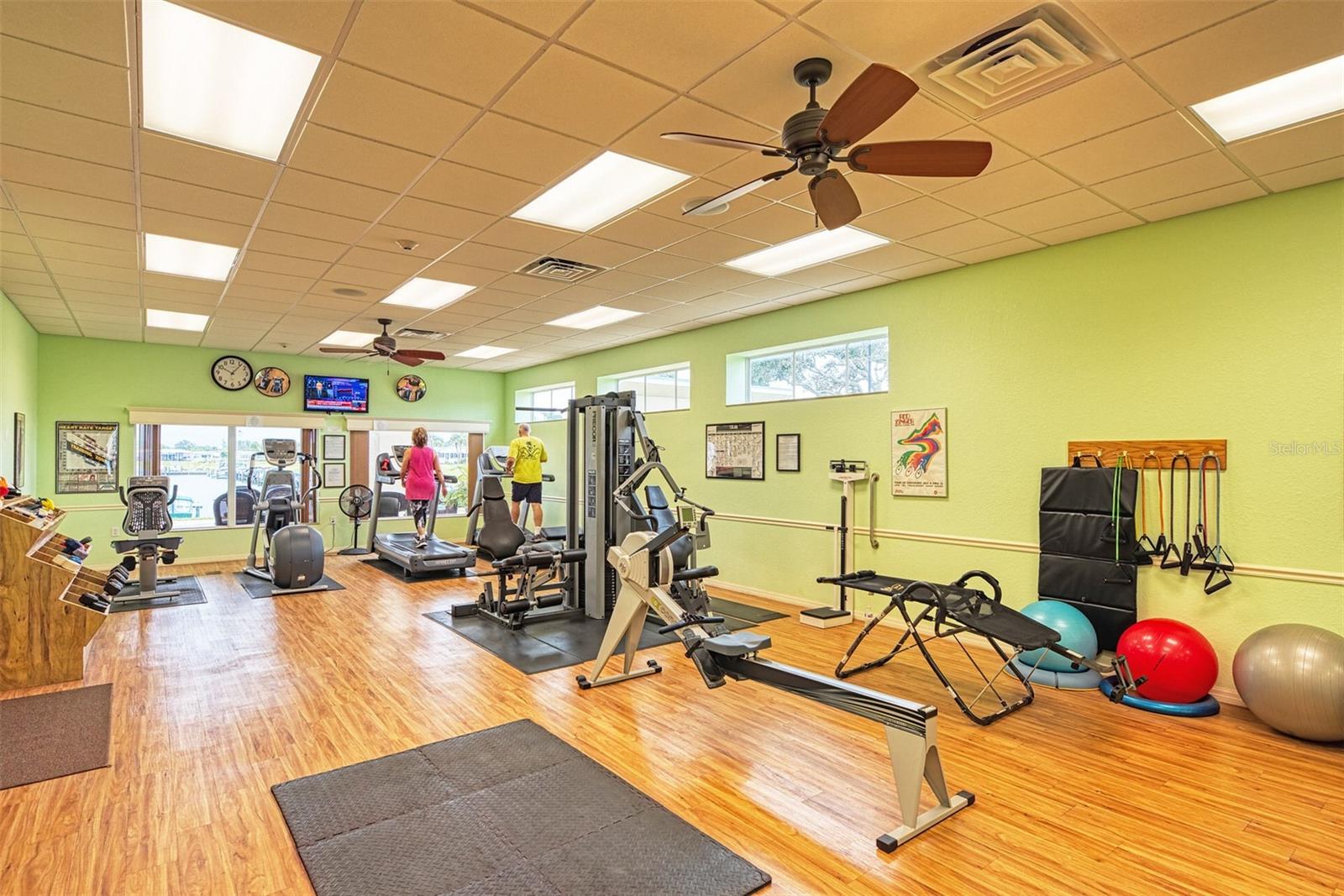 Image 56 of 94 For 804 Turf  