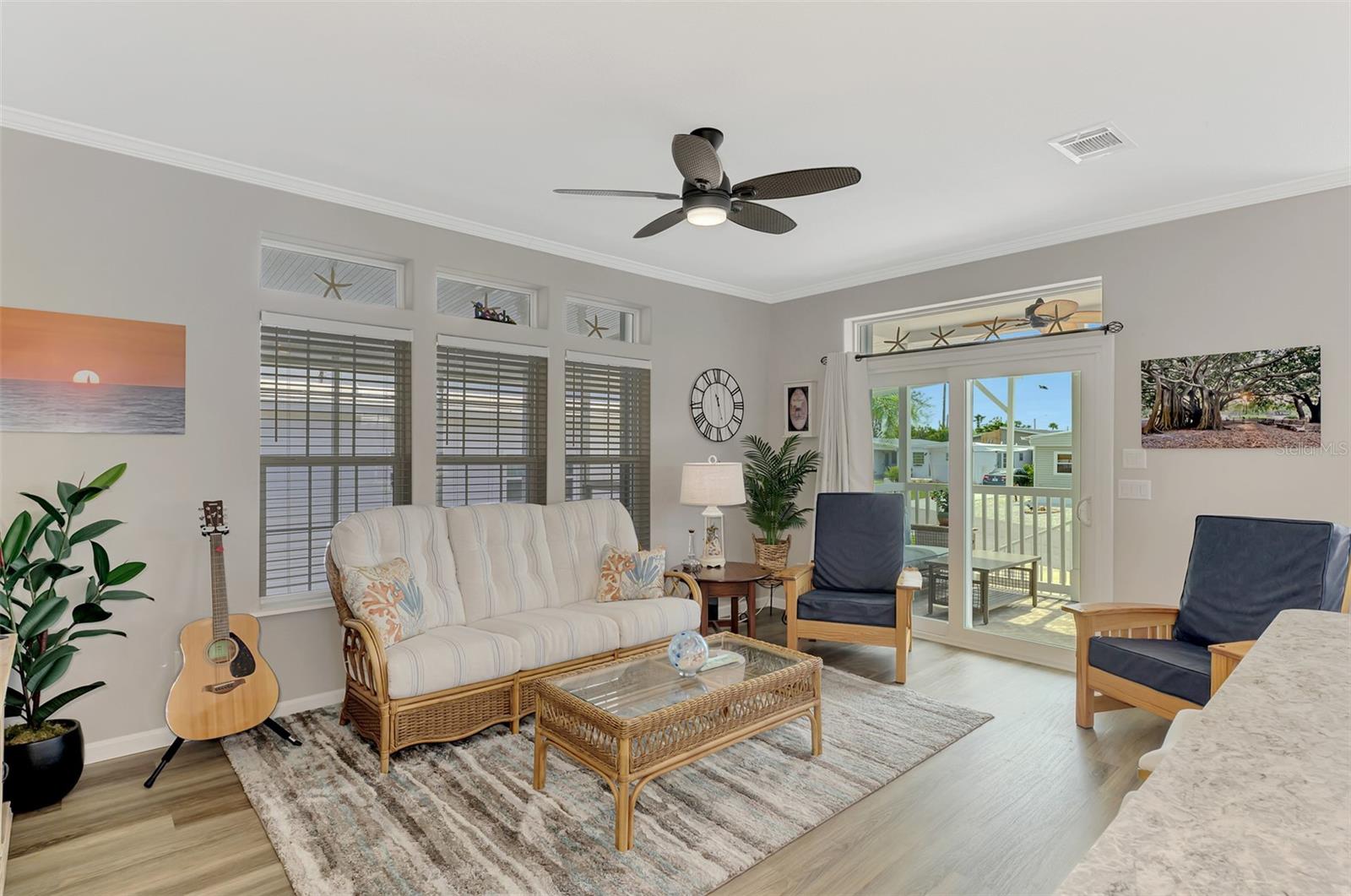 Image 6 of 94 For 804 Turf  