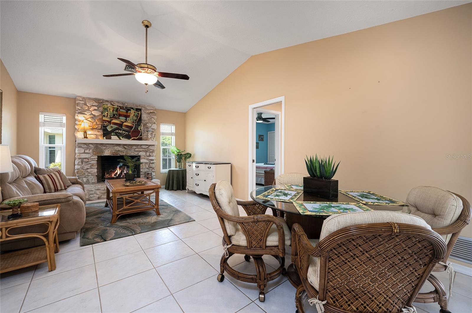 Image 18 of 68 For 9314 Lucian  